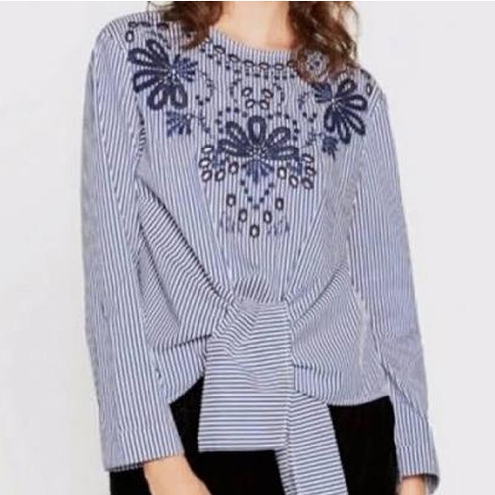 ZARA Striped Navy Cut Out Embroidered POLYESTER COTTON BLEND Top NWOT Sz M